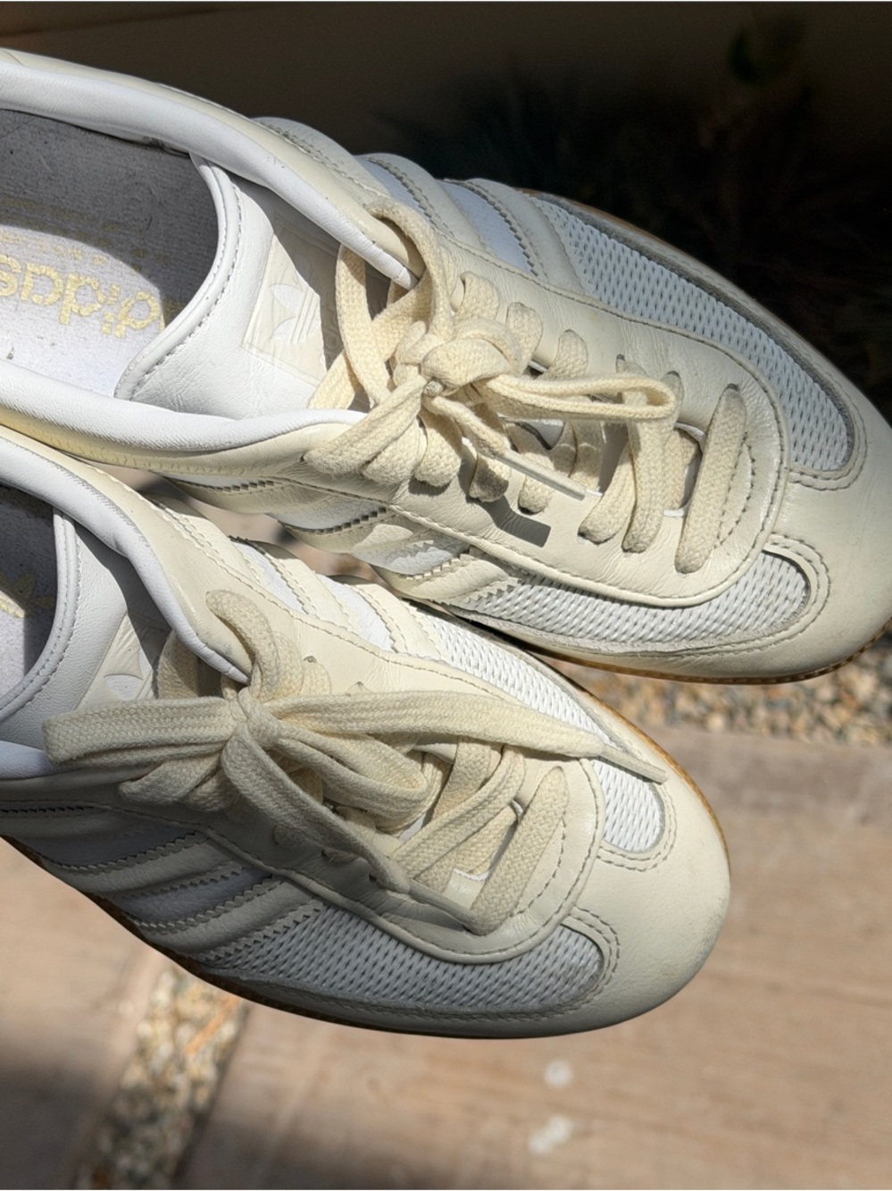 Adidas Women’s Cream Samba with Gum Sole Size 7.5 - Picture 4 of 4